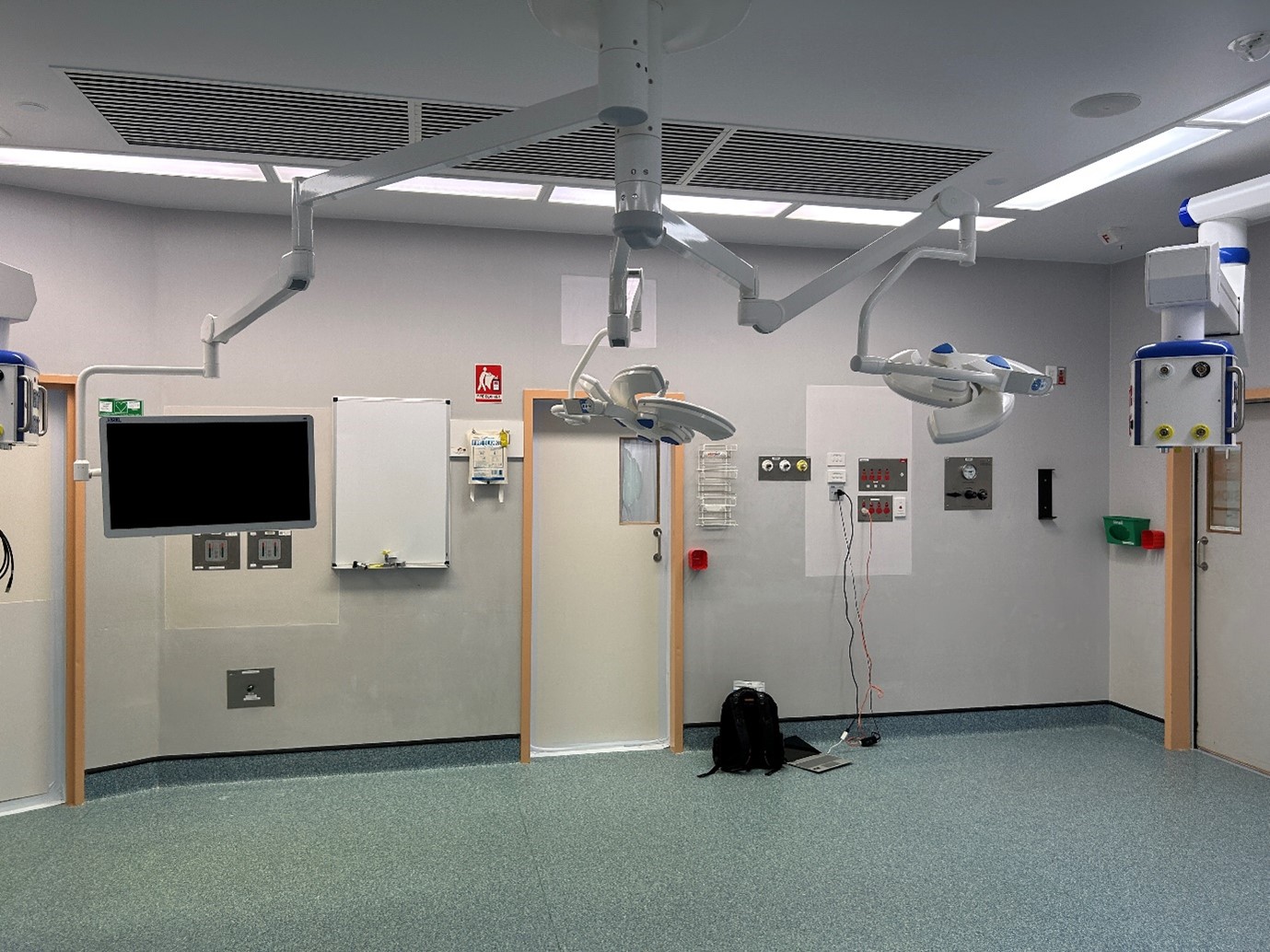 Operating Theatre Pendant lights and control panels